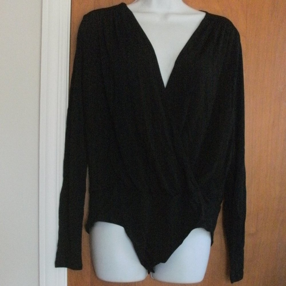 NWT H&M Black Surplice Bodysuit Top Long Sleeve 93% viscose 7% elastane size L